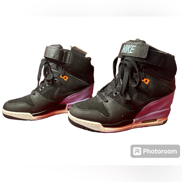 Nike Revolution Sky High Dunk with Hidden Wedge Size 7 - Picture 13 of 14